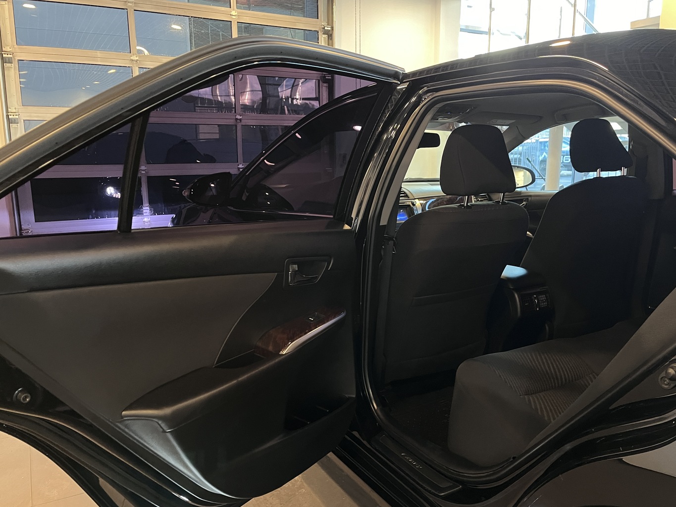TOYOTA CAMRY