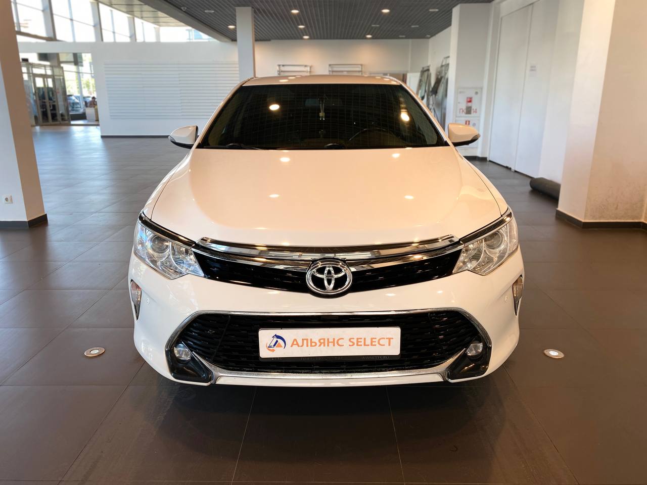 TOYOTA CAMRY