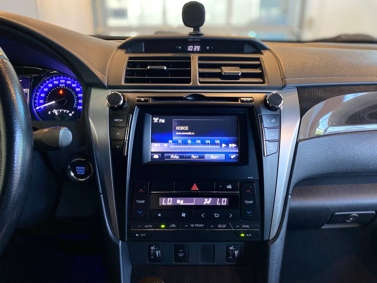 TOYOTA CAMRY
