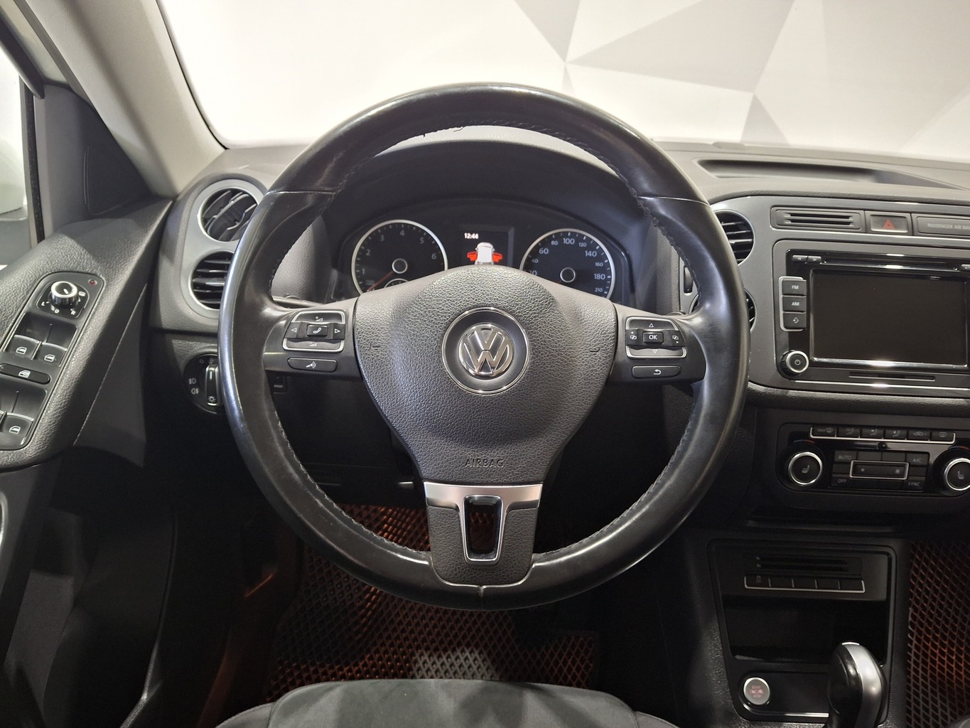 VOLKSWAGEN TIGUAN NEW