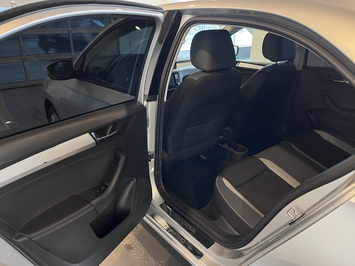 SKODA RAPID
