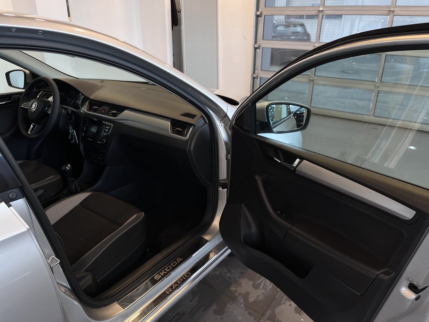 SKODA RAPID