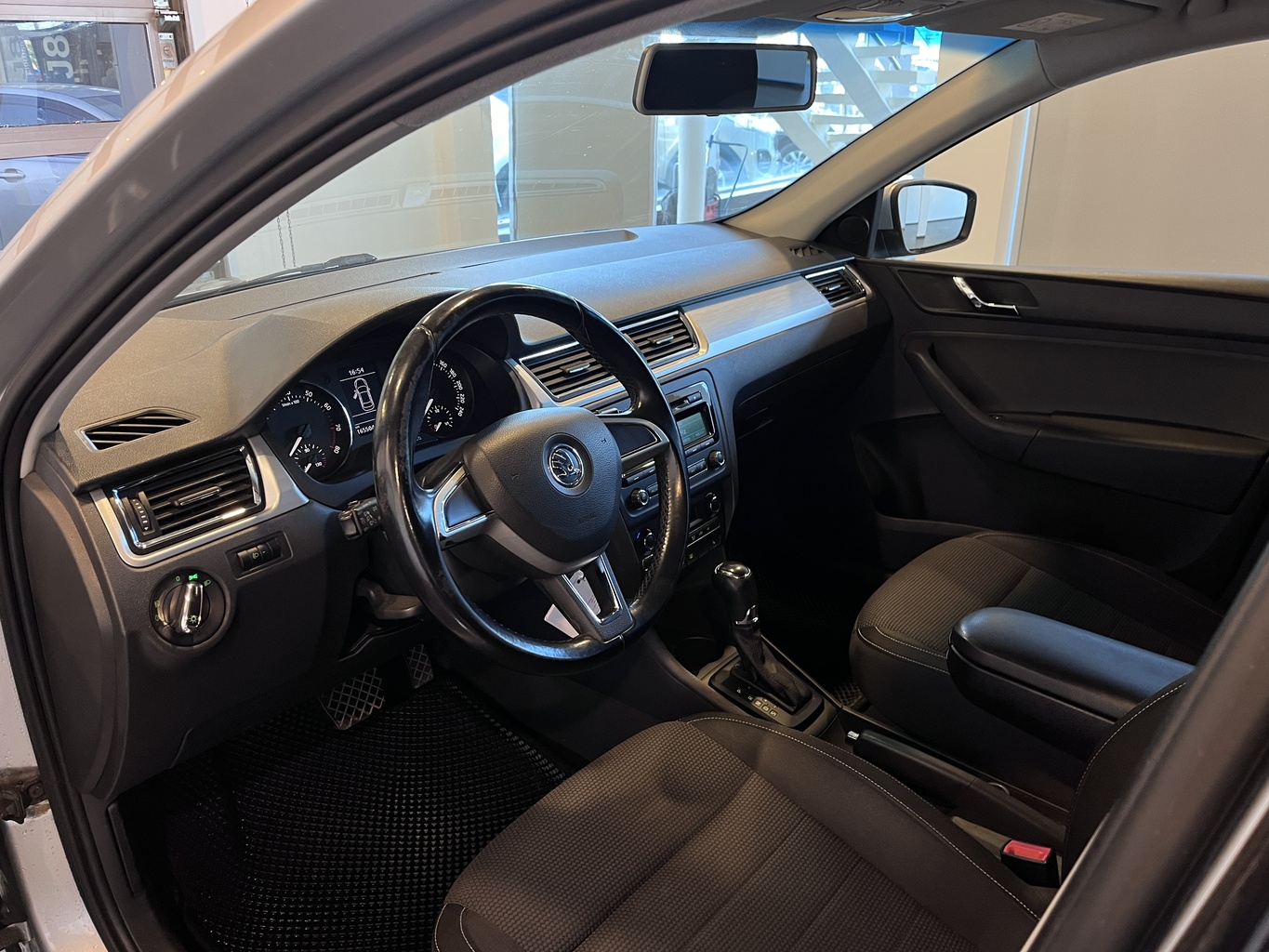 SKODA RAPID