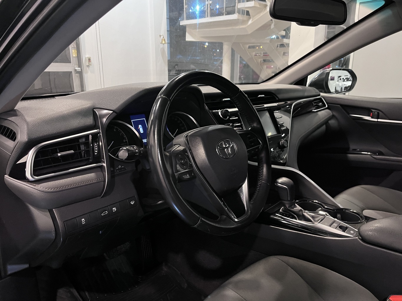 TOYOTA CAMRY