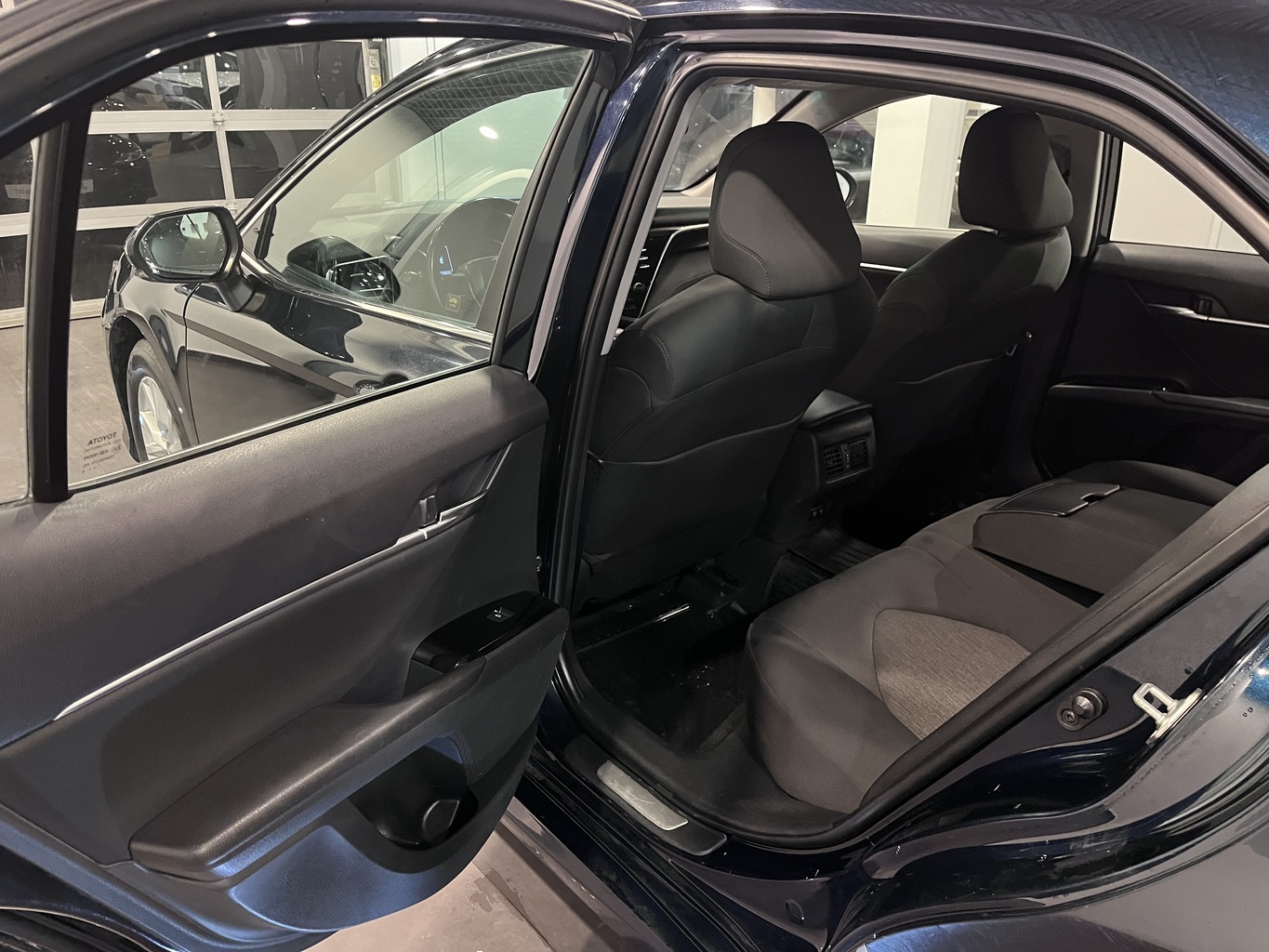 TOYOTA CAMRY