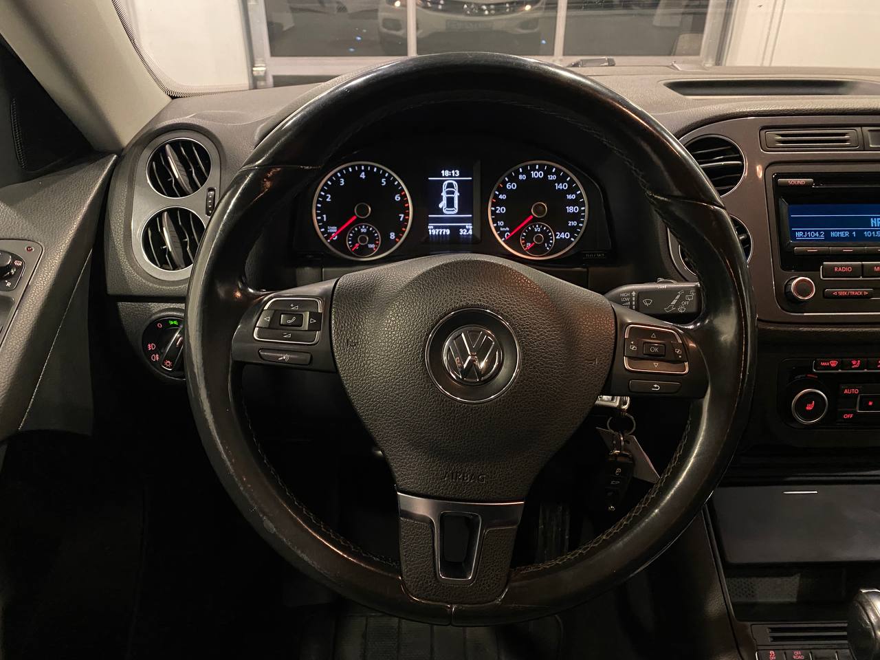 VOLKSWAGEN TIGUAN NEW