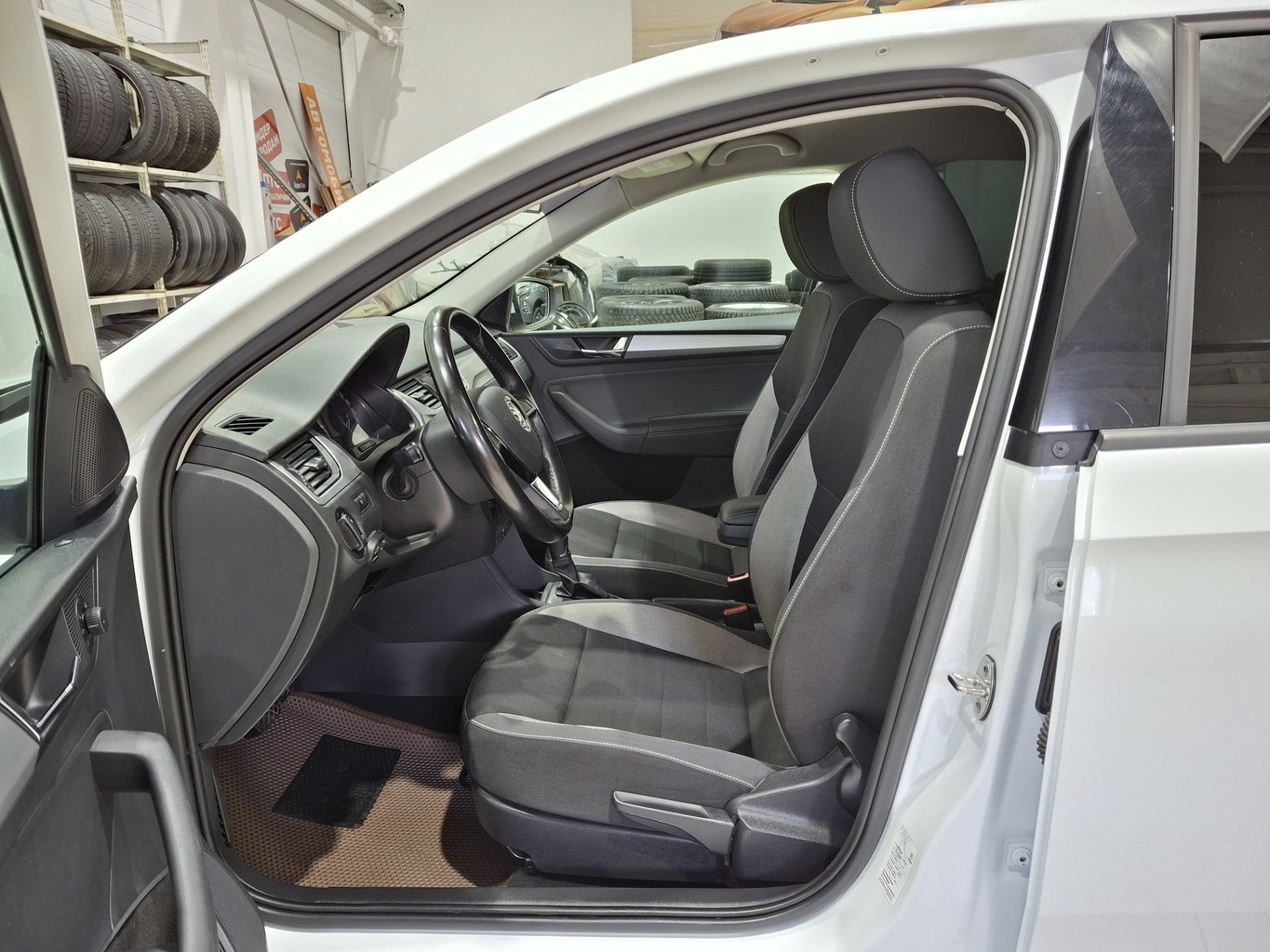 SKODA RAPID