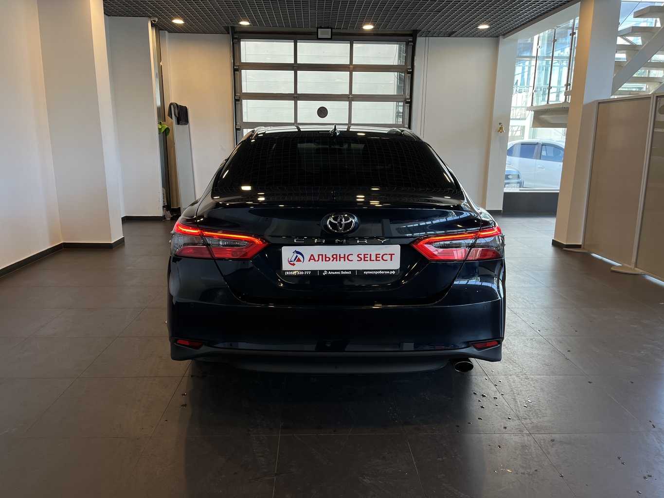 TOYOTA CAMRY
