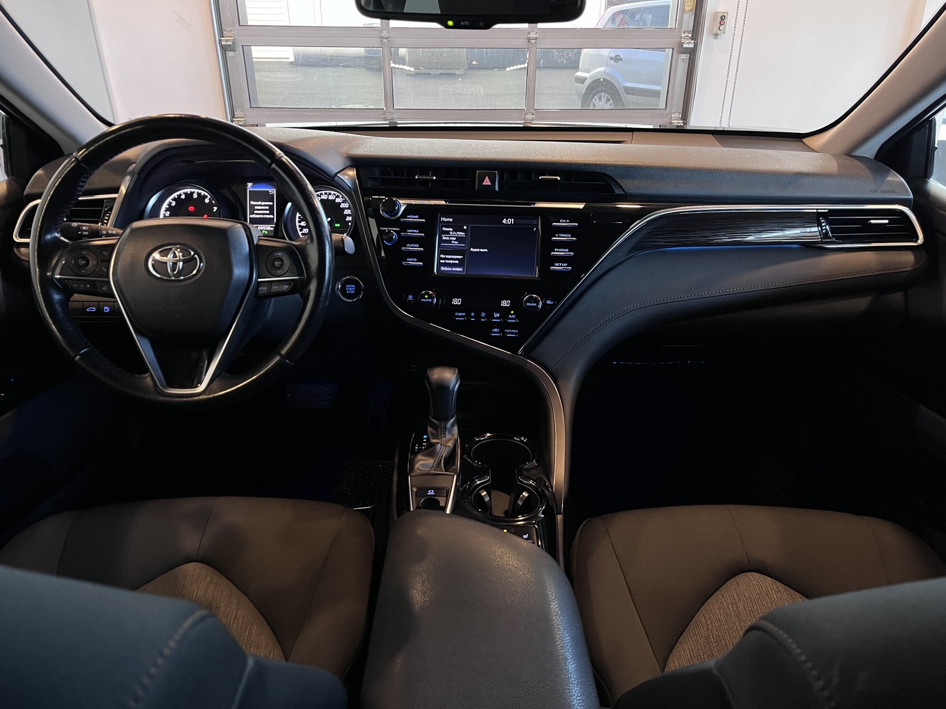 TOYOTA CAMRY