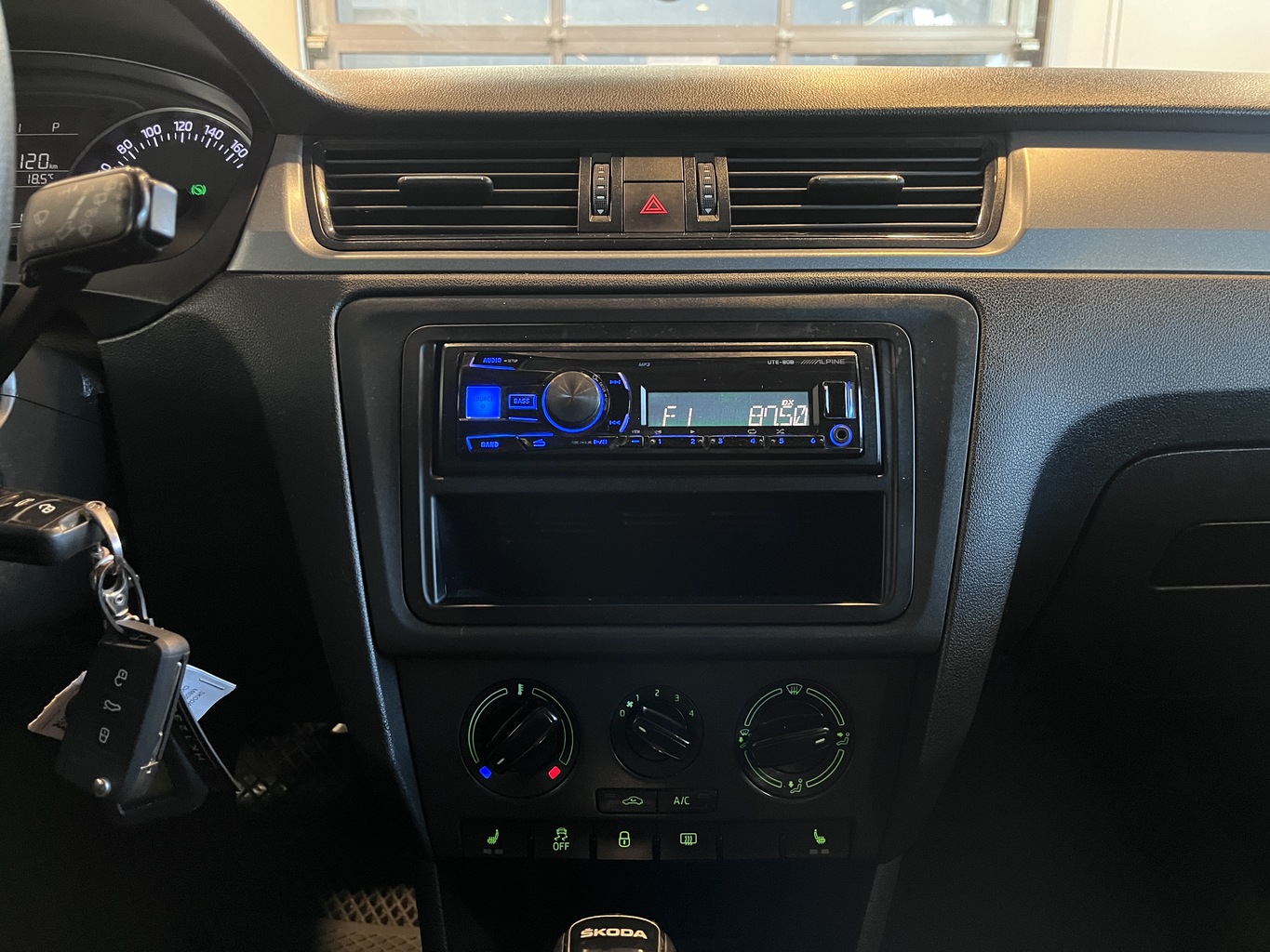 SKODA RAPID