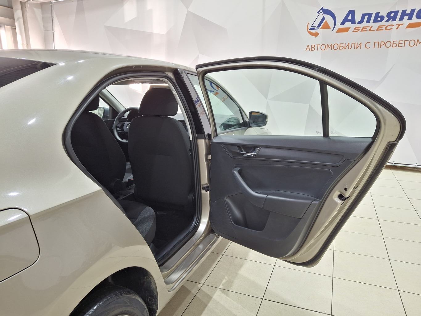 SKODA RAPID
