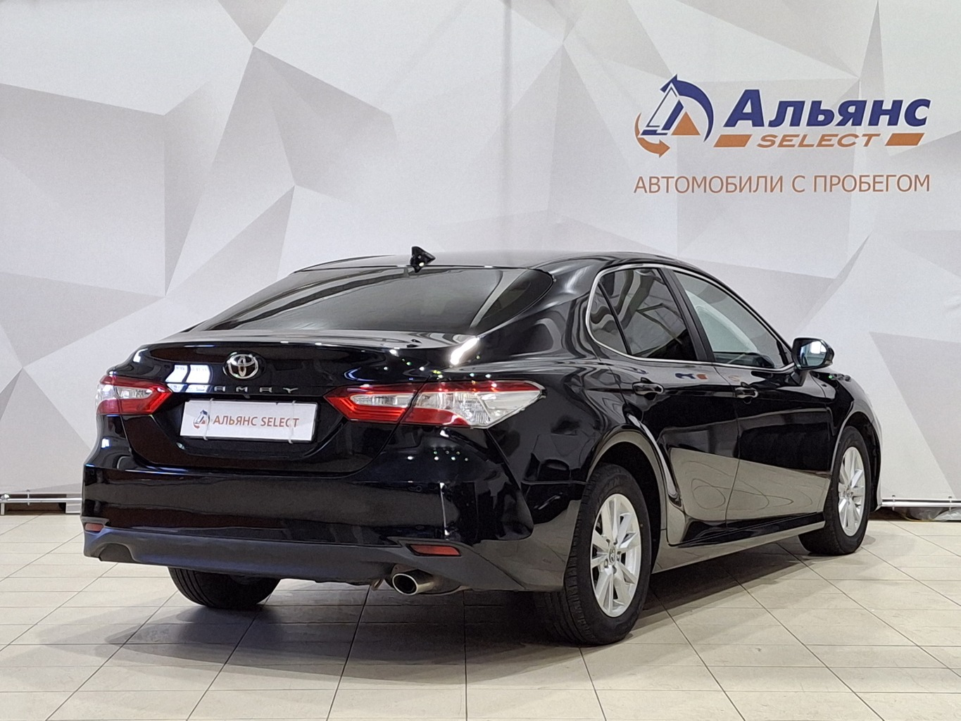 TOYOTA CAMRY