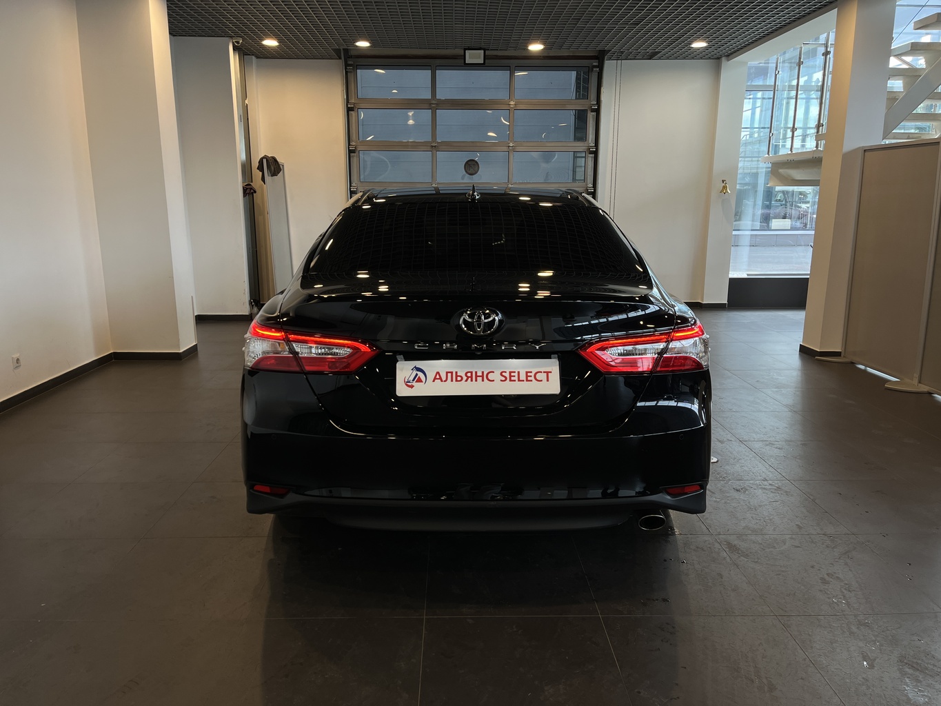 TOYOTA CAMRY