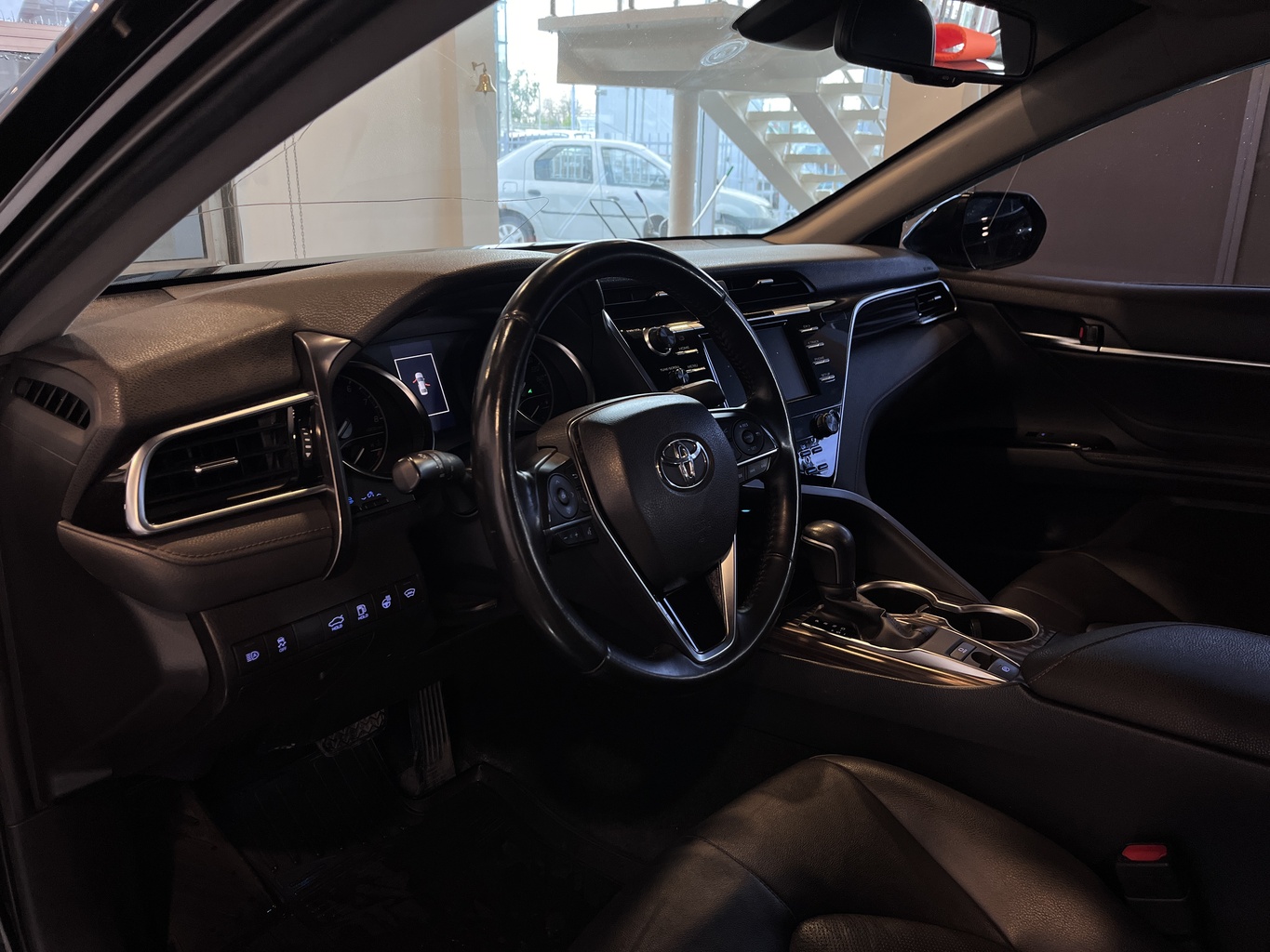 TOYOTA CAMRY