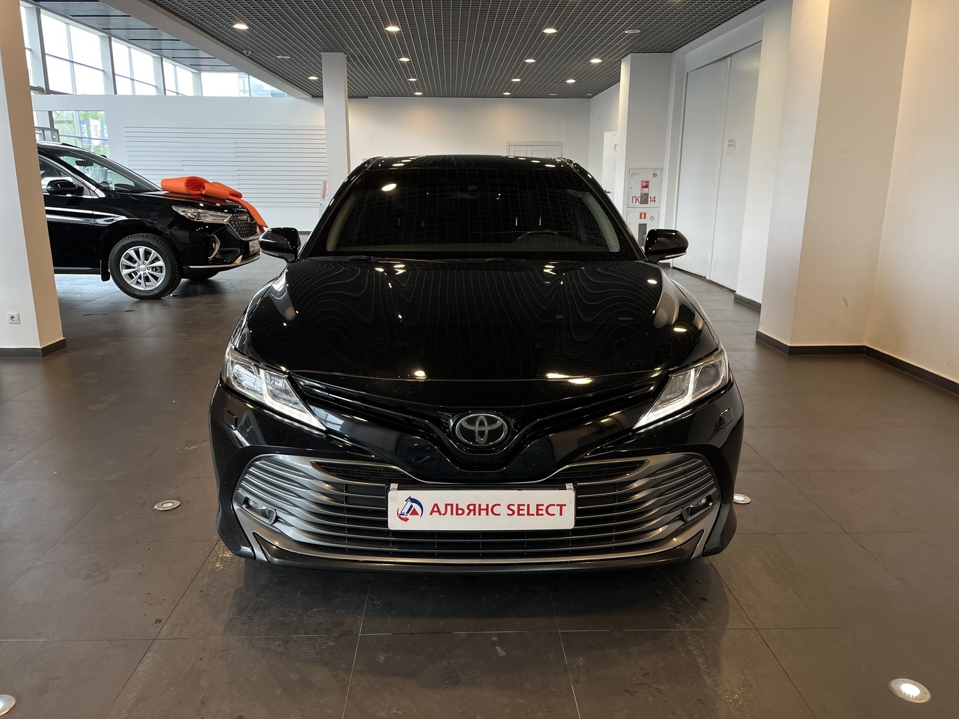 TOYOTA CAMRY