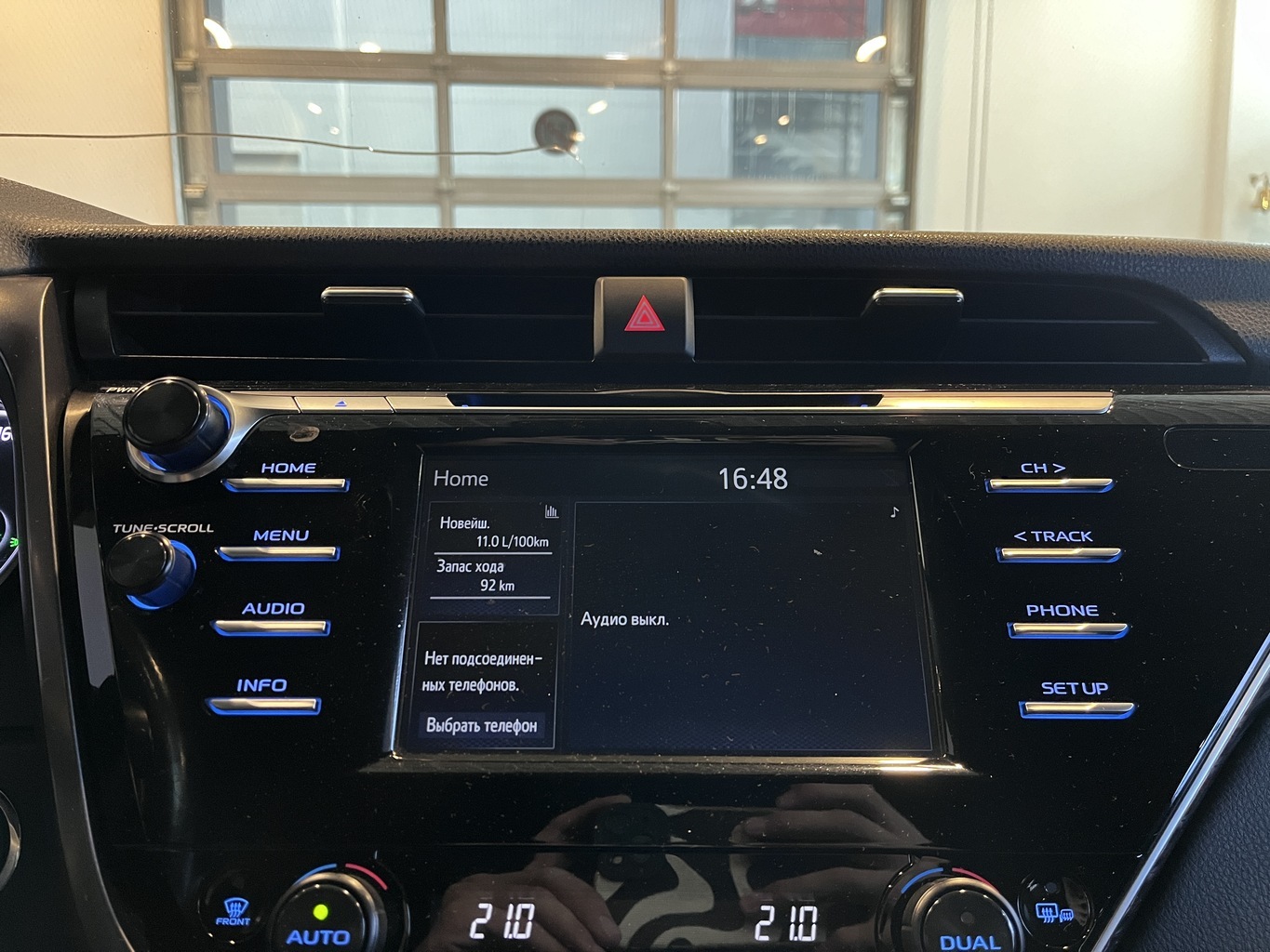 TOYOTA CAMRY