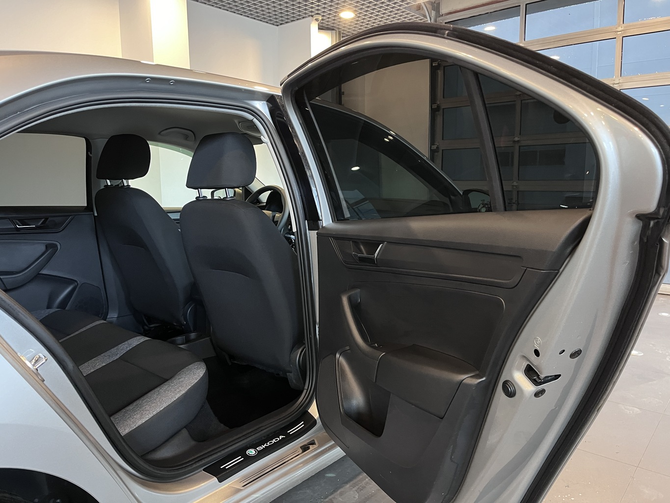 SKODA RAPID