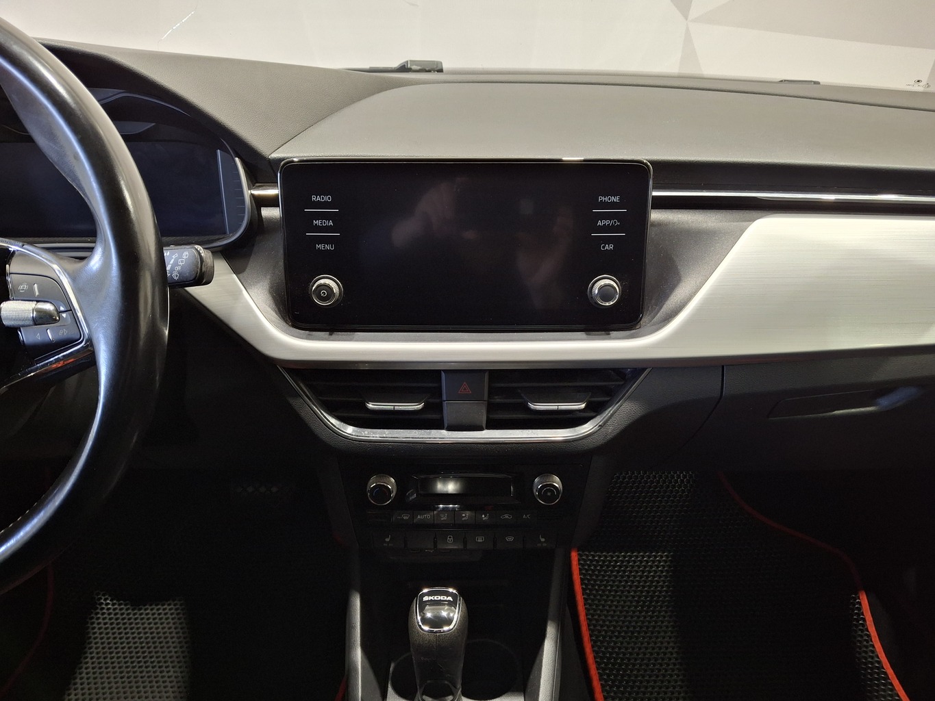 SKODA RAPID