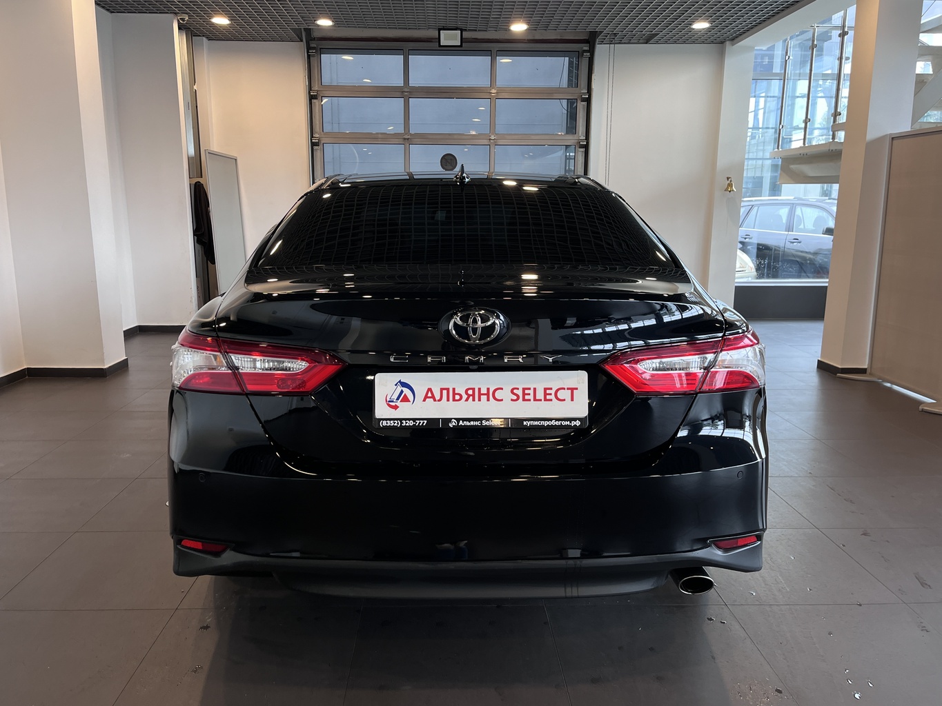 TOYOTA CAMRY