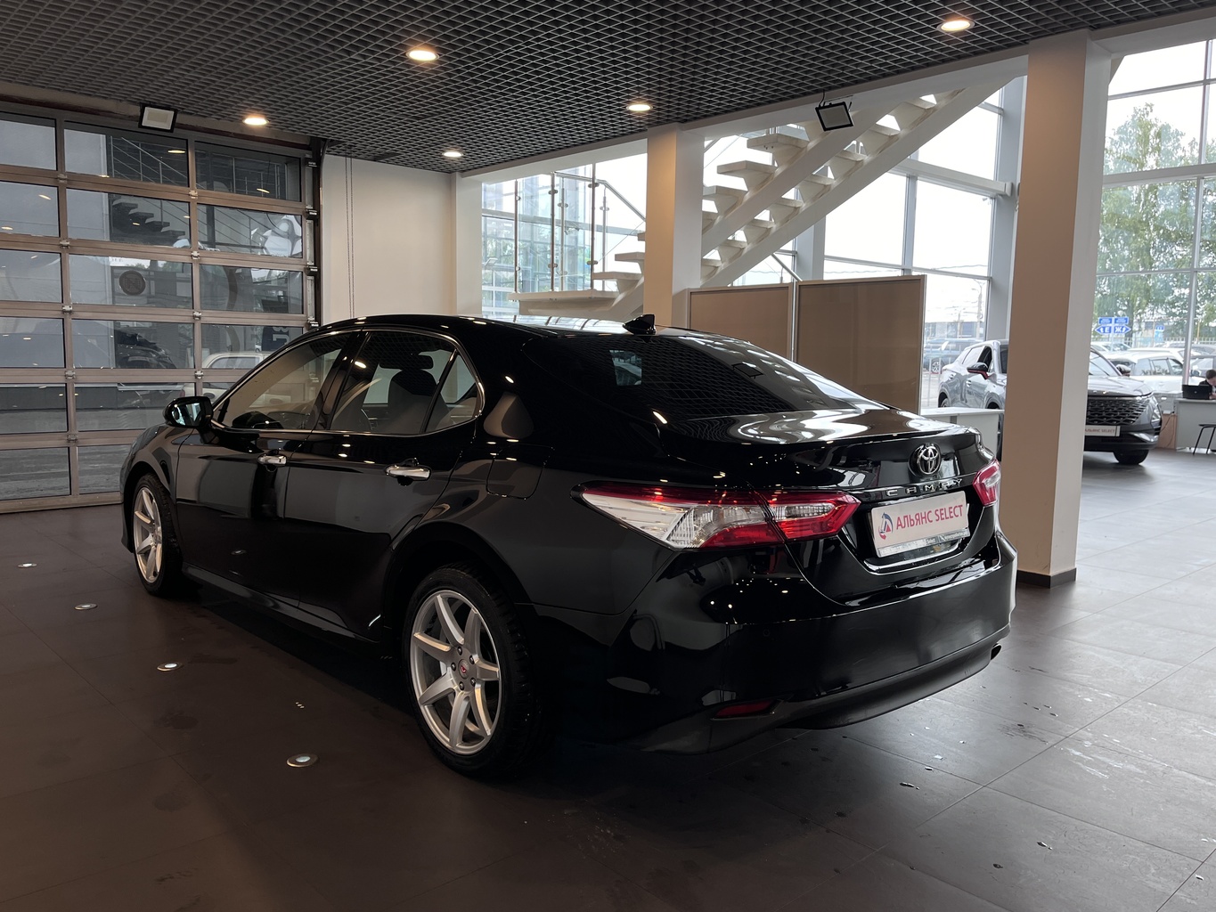 TOYOTA CAMRY