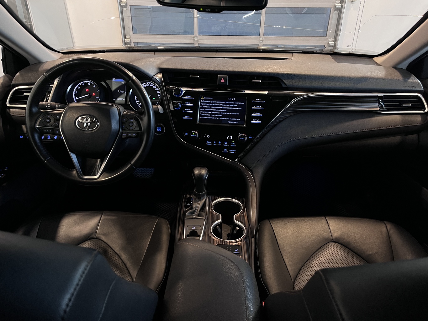 TOYOTA CAMRY