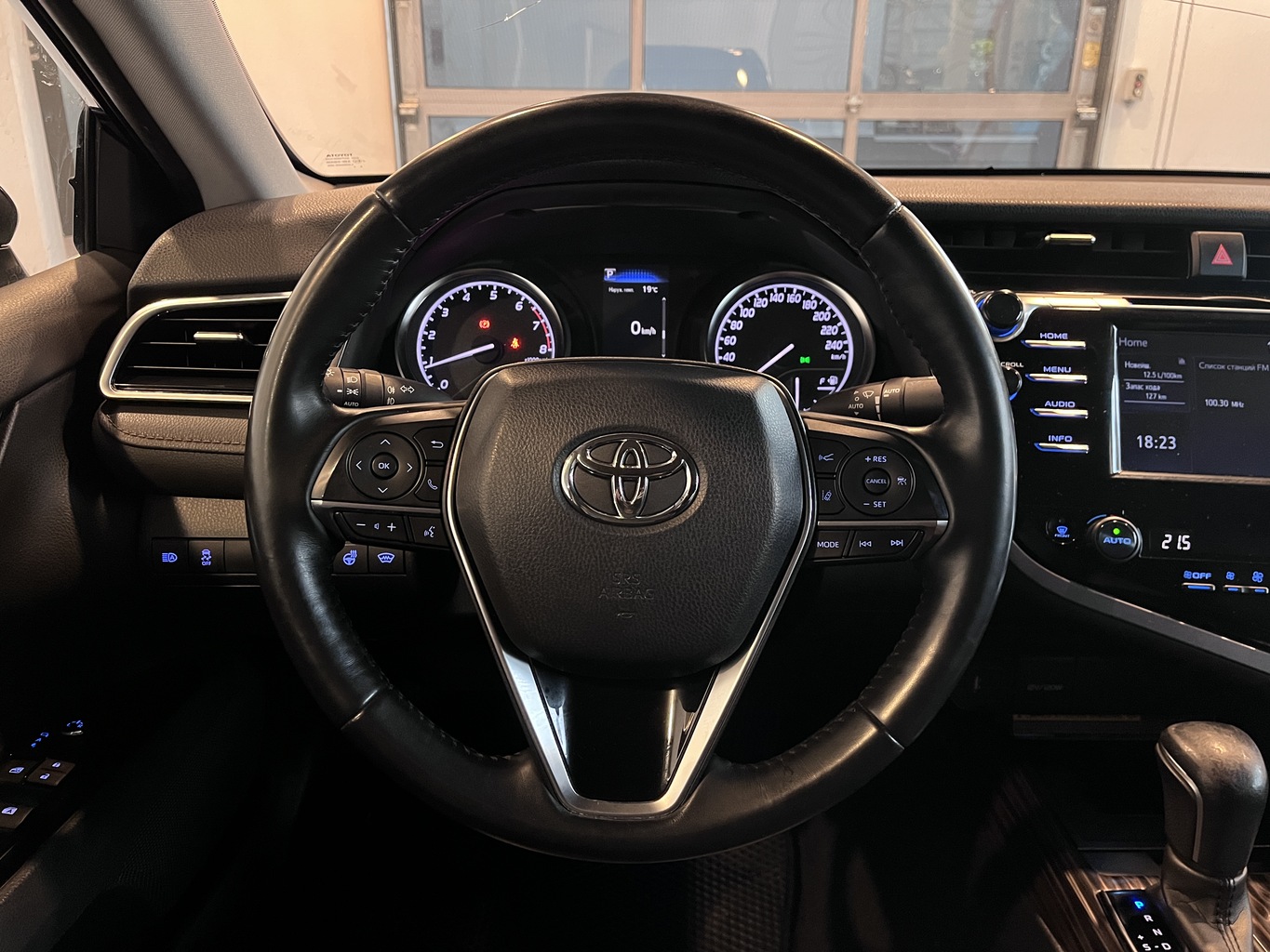 TOYOTA CAMRY