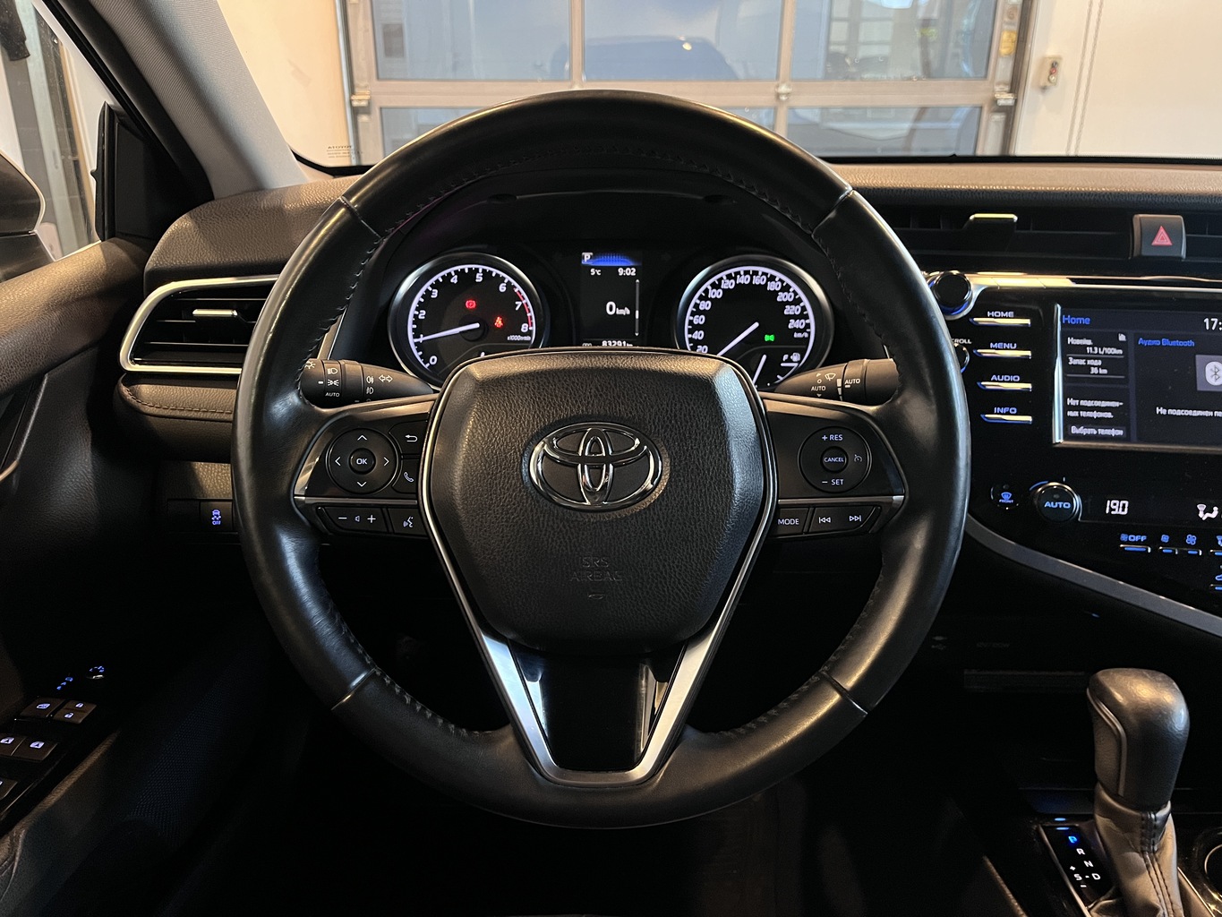 TOYOTA CAMRY