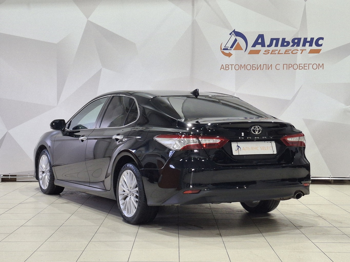 TOYOTA CAMRY