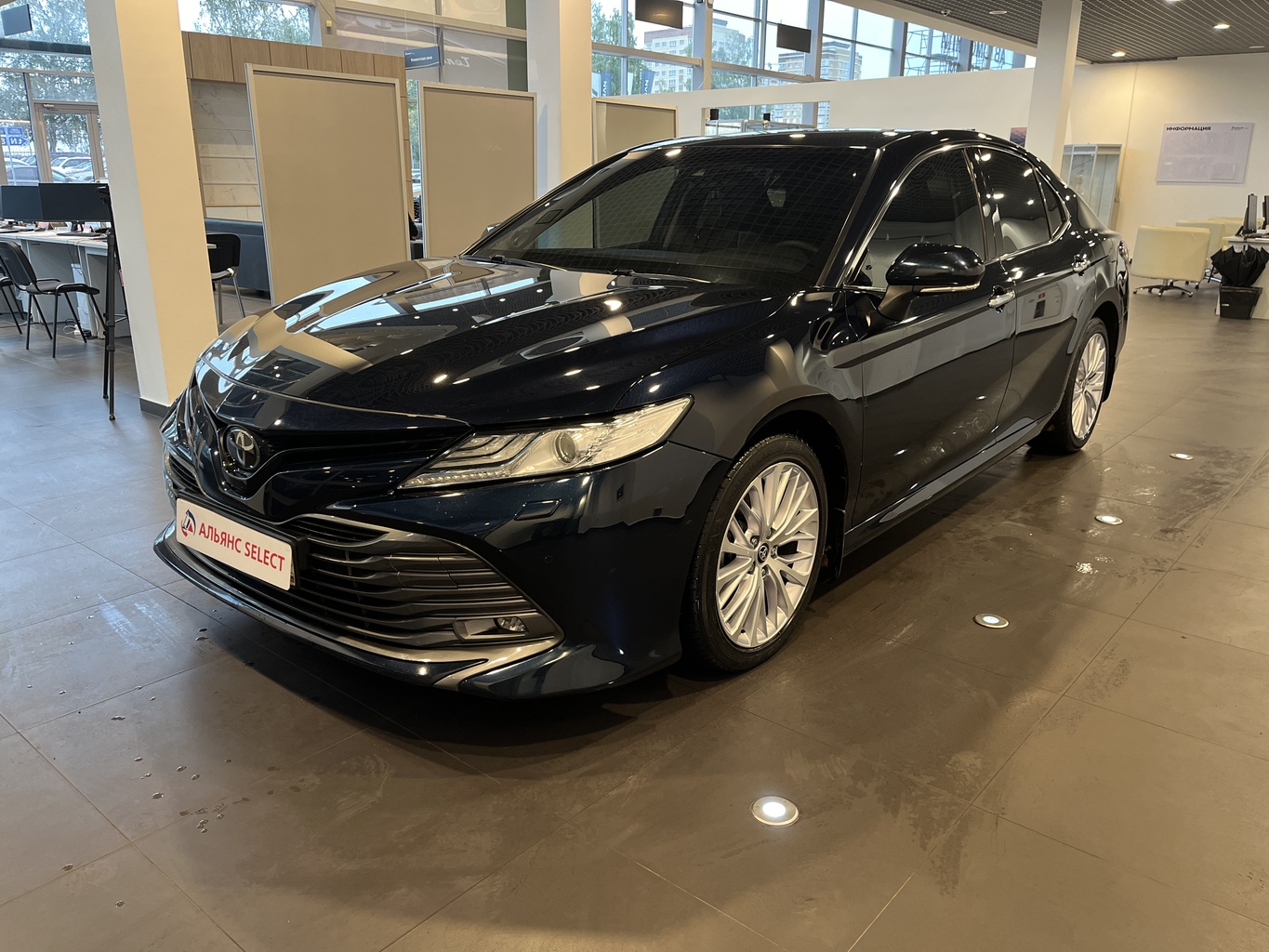 TOYOTA CAMRY