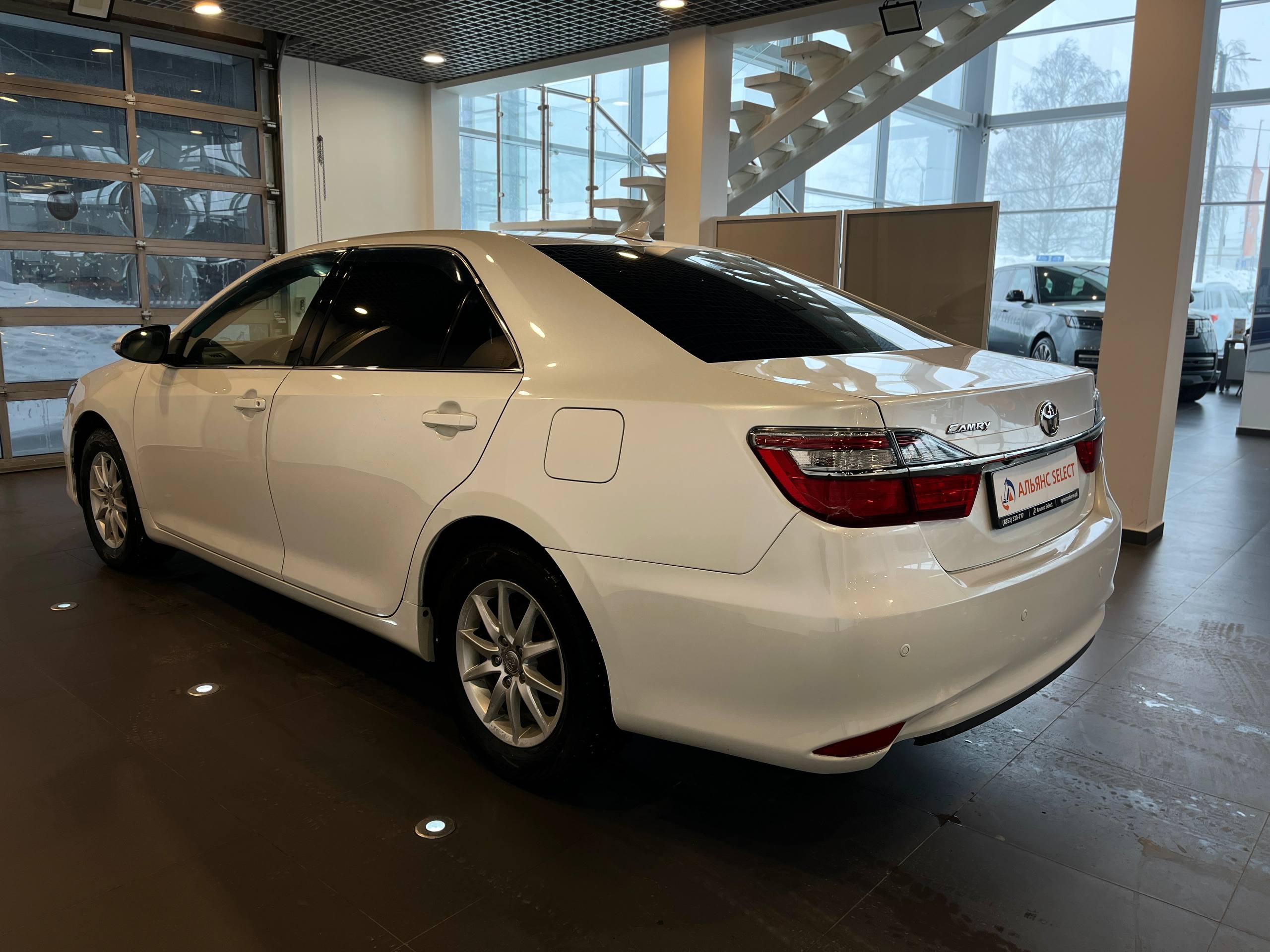 TOYOTA CAMRY