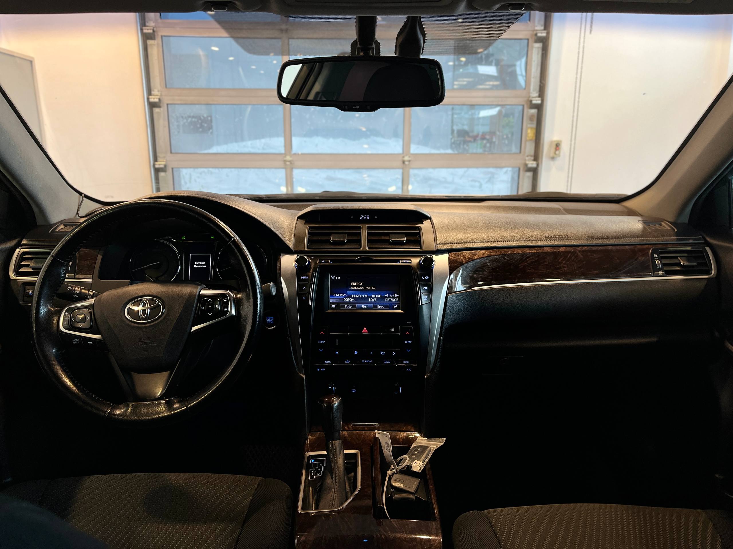 TOYOTA CAMRY
