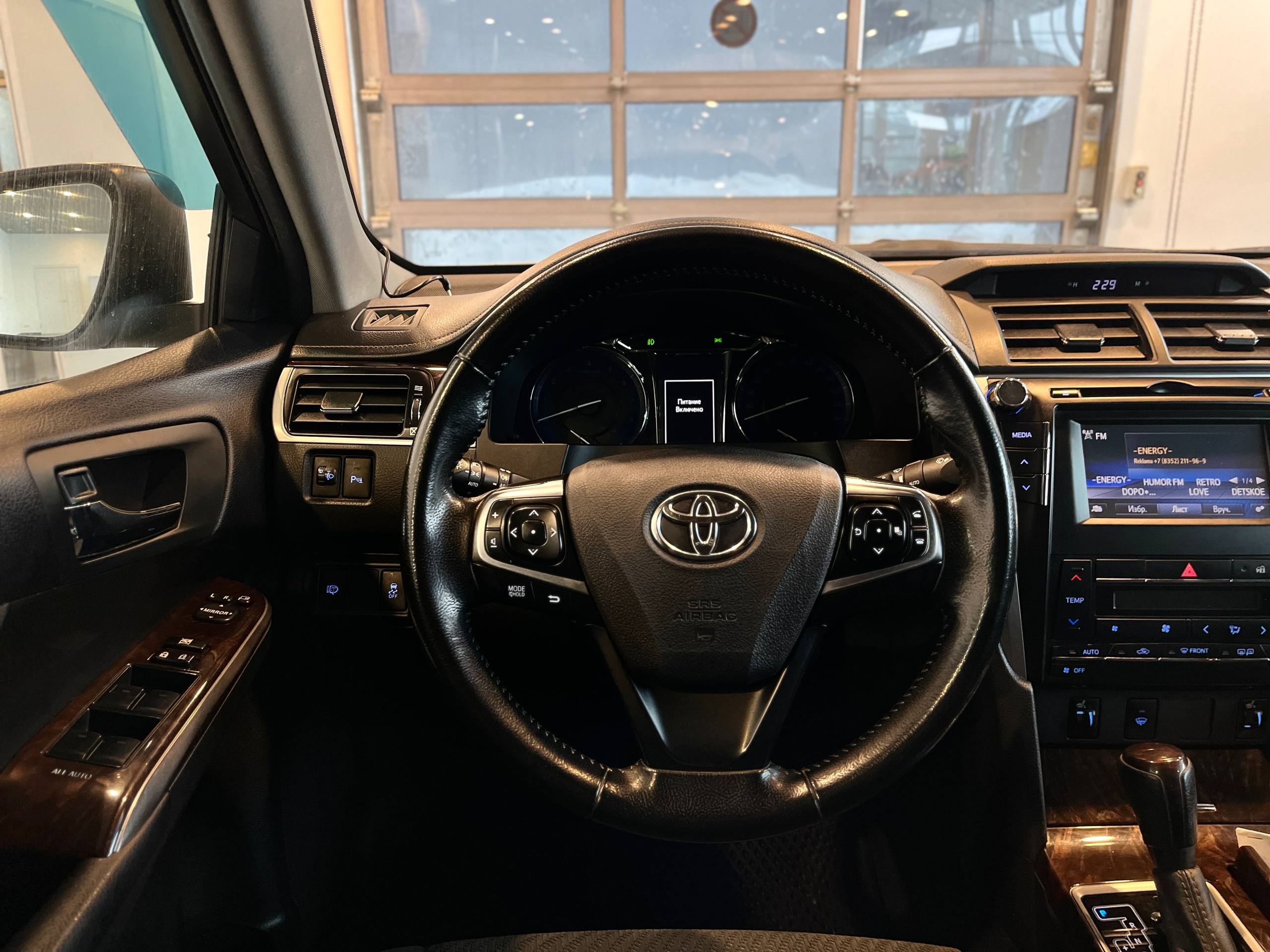 TOYOTA CAMRY