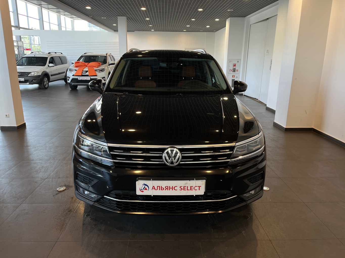 VOLKSWAGEN TIGUAN