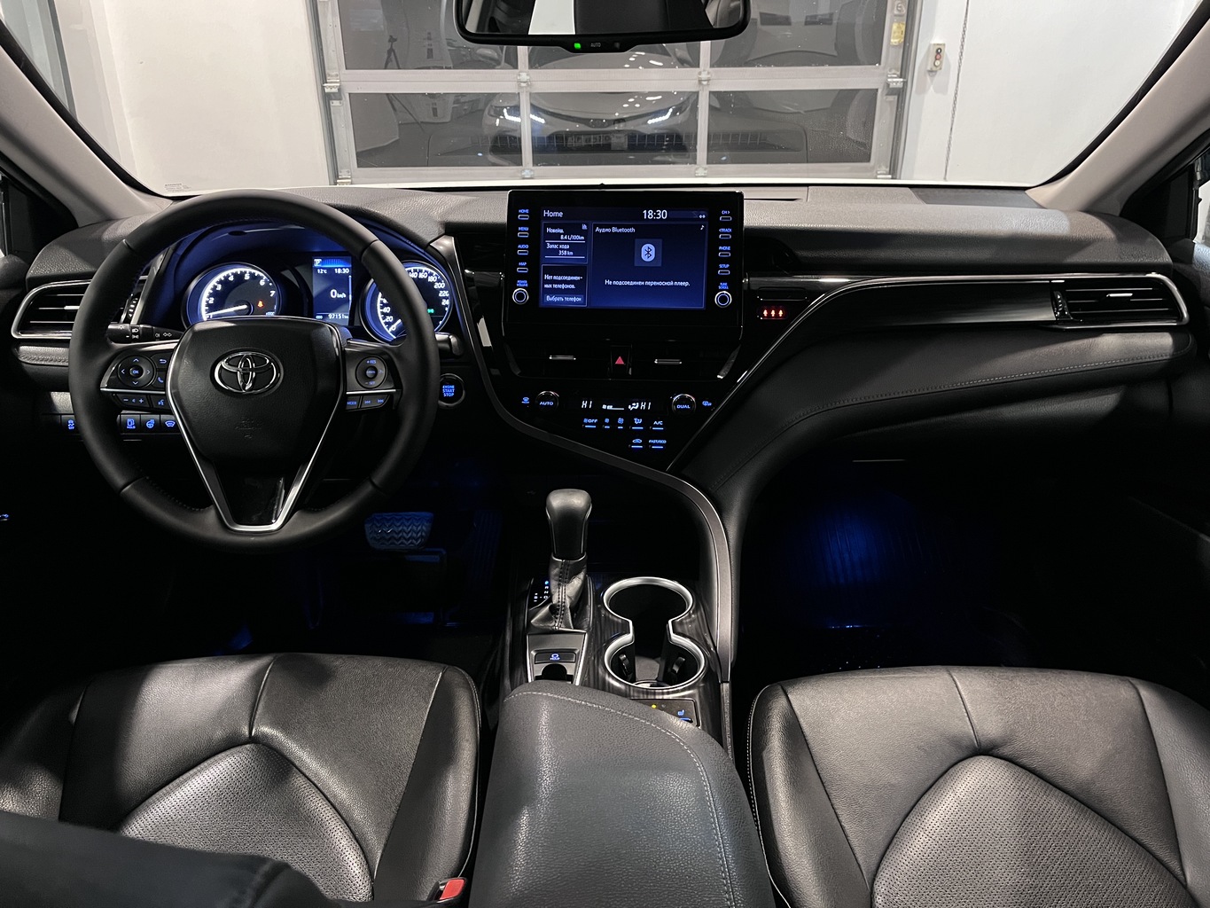 TOYOTA CAMRY