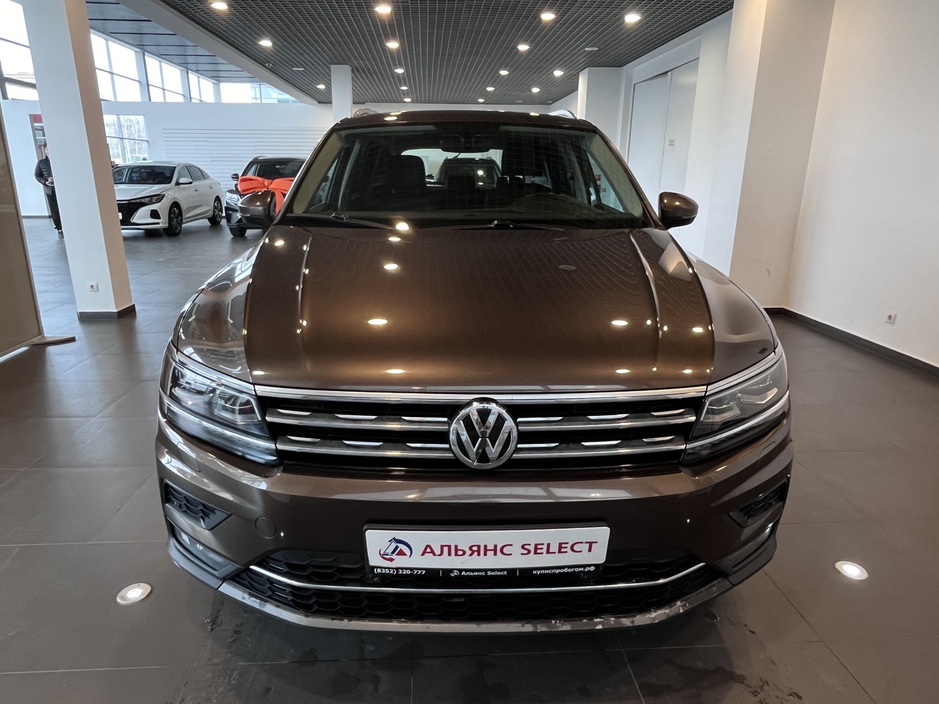 VOLKSWAGEN TIGUAN