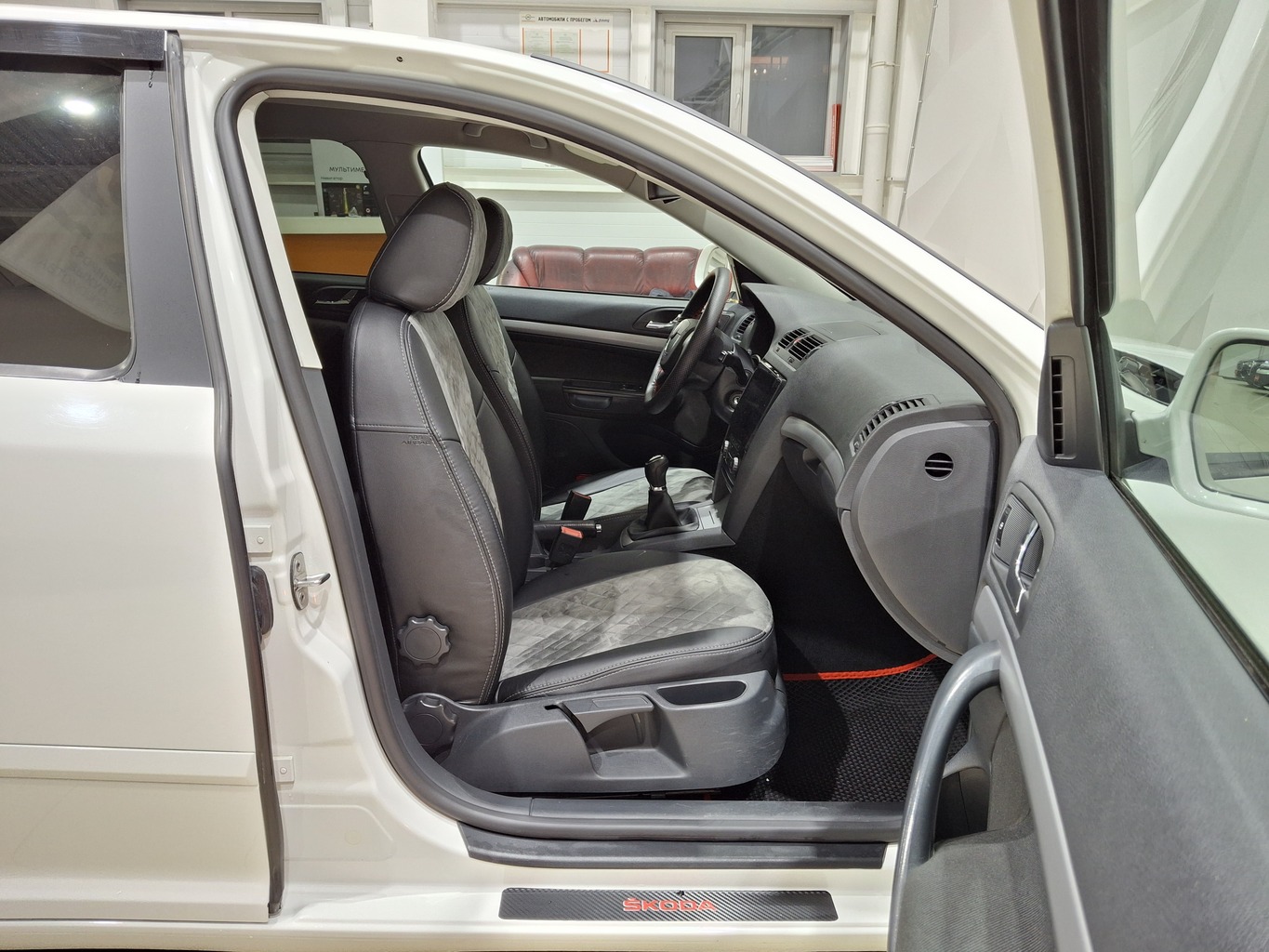 SKODA OKTAVIA