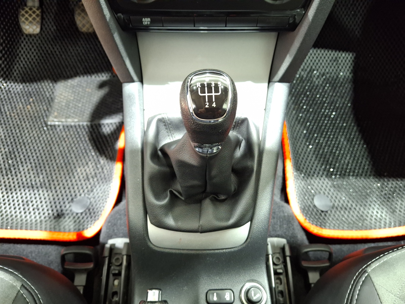 SKODA OKTAVIA