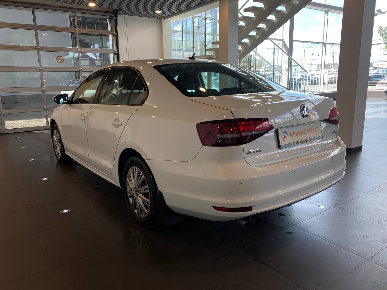 VOLKSWAGEN JETTA