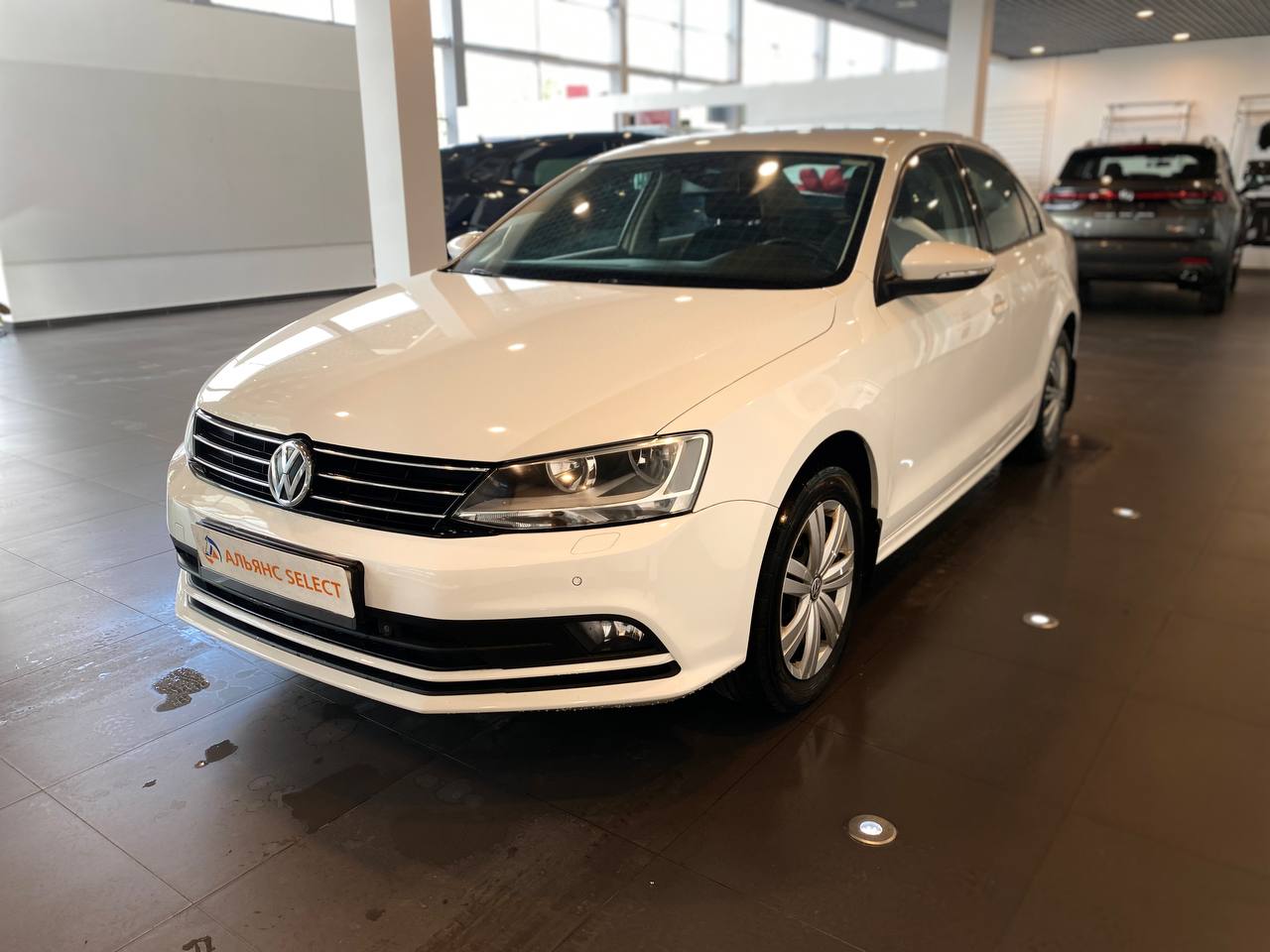 VOLKSWAGEN JETTA