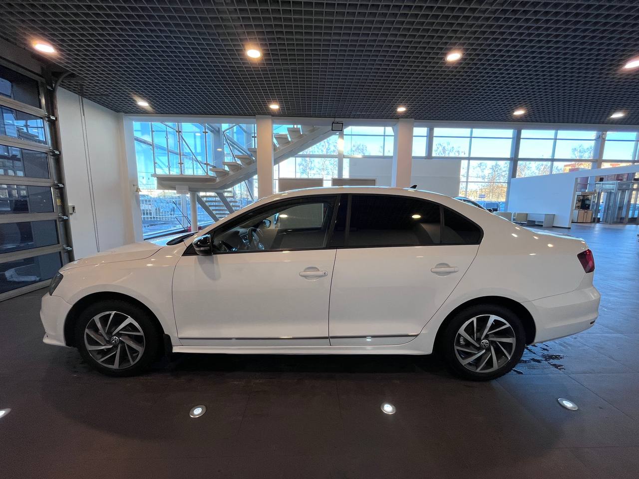 VOLKSWAGEN JETTA