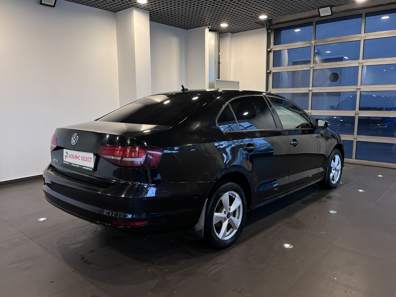 VOLKSWAGEN JETTA