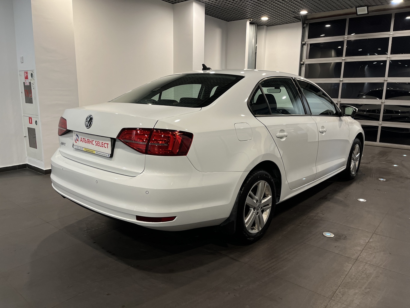 VOLKSWAGEN JETTA