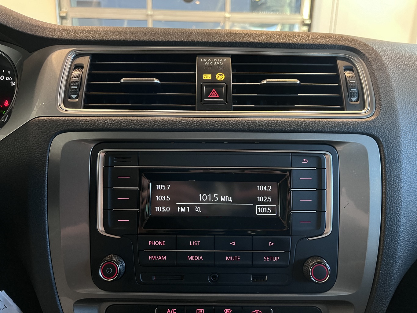 VOLKSWAGEN JETTA