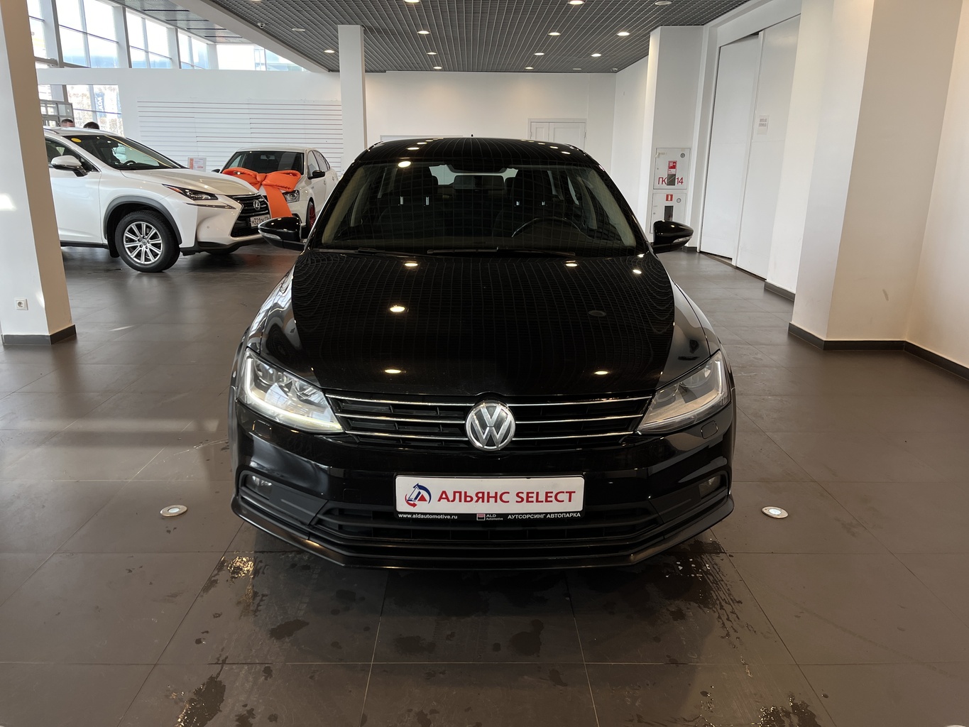 VOLKSWAGEN JETTA
