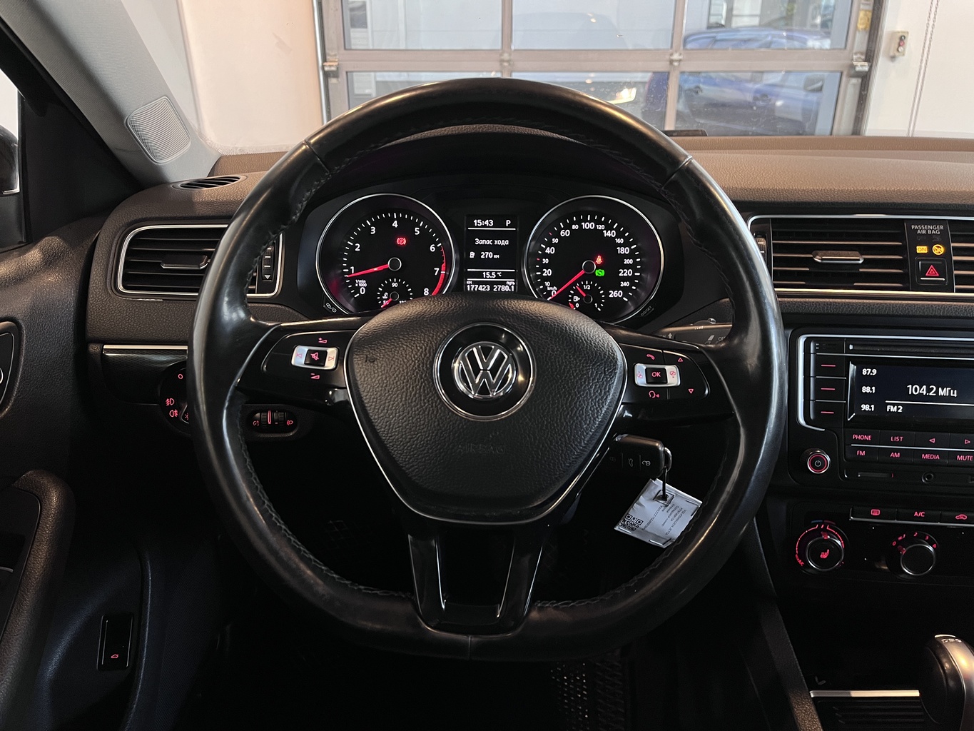 VOLKSWAGEN JETTA