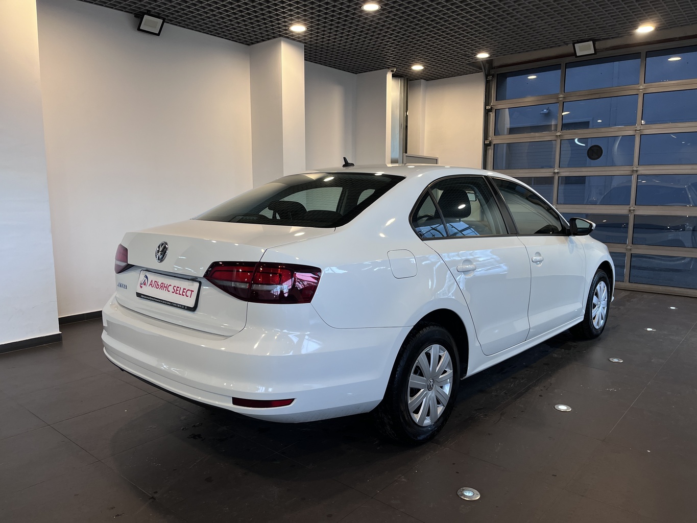 VOLKSWAGEN JETTA