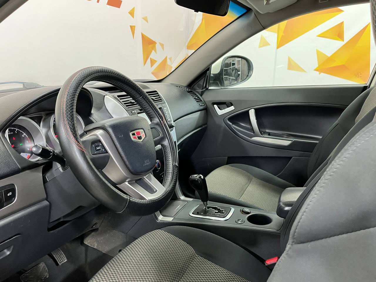 GEELY GELLY EMGRAND X7