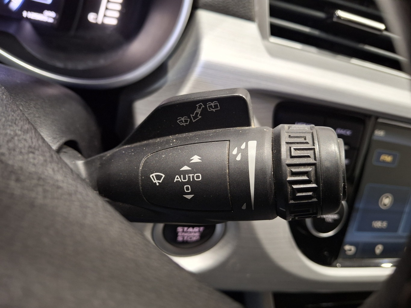 GEELY ATLAS (NL-3)