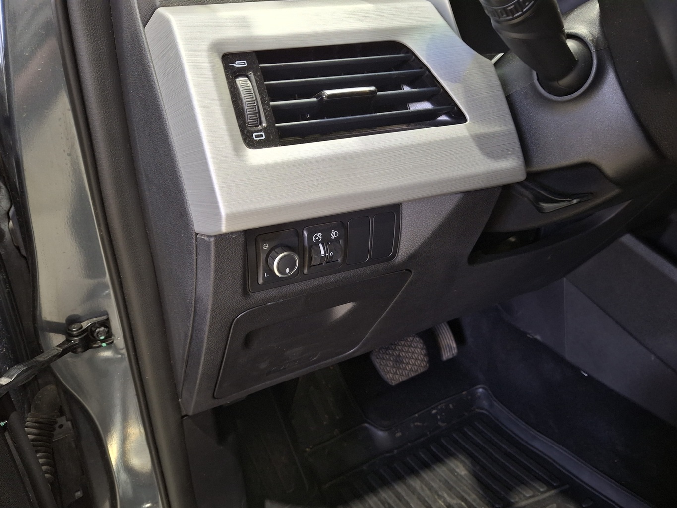 GEELY ATLAS (NL-3)