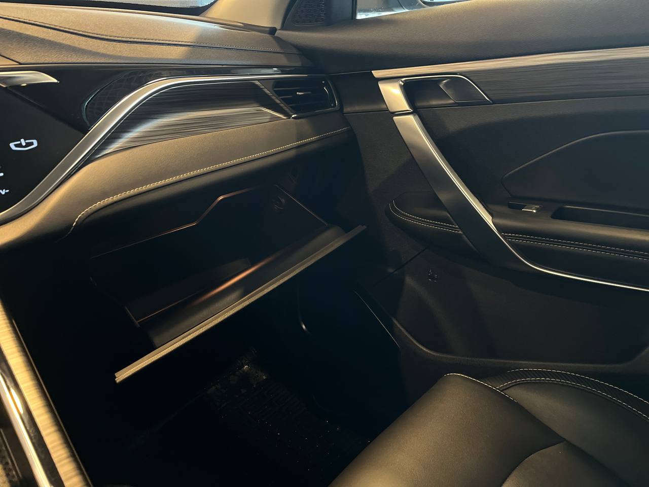 GEELY ATLAS PRO